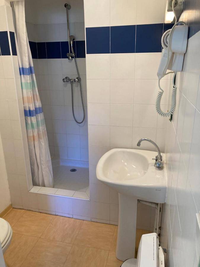 Appartement entier, One-Bedroom Apartment in Le Val, Région de Brignoles