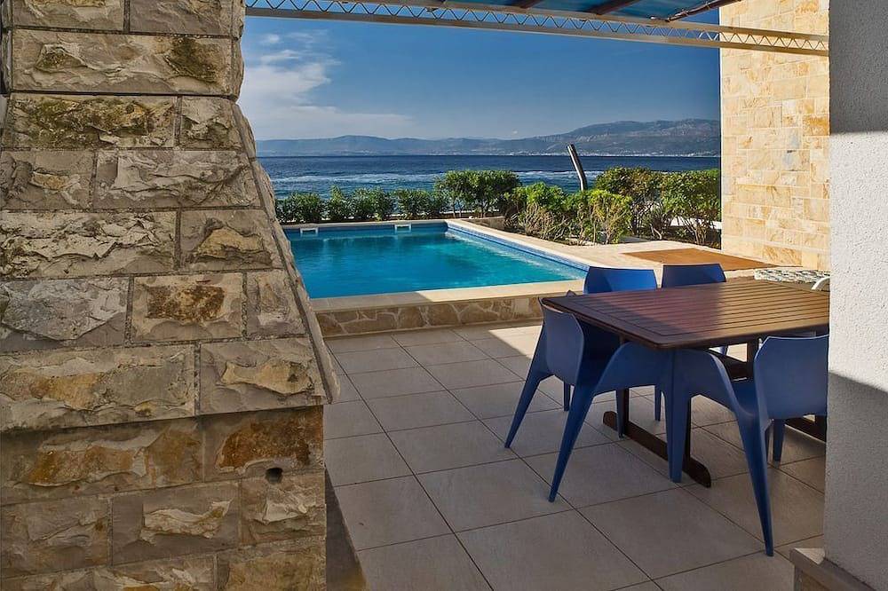 Beachfront twin villa, private heated pools and amazing sea views - Villa Violet in San Pietro di Brazza, Brac