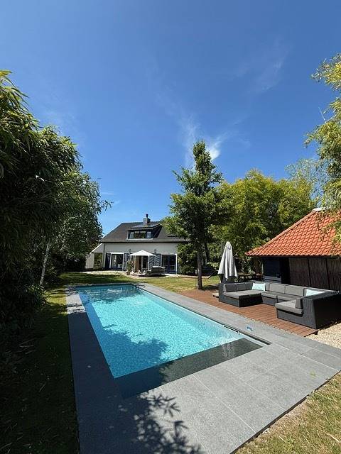 Ferienhaus für 6 Personen, mit Terrasse und Balkon/Terrasse in Oostkapelle