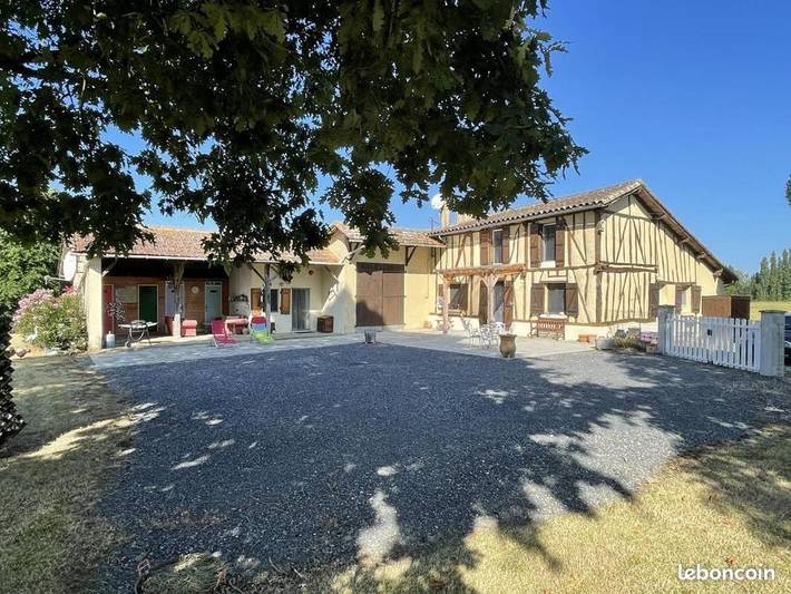 Chalet para 8 personas, con jardín y piscina, Se admiten mascotas - 1