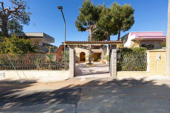 Gîte pour 5 personnes, avec jardin à Porto Cesareo - 3