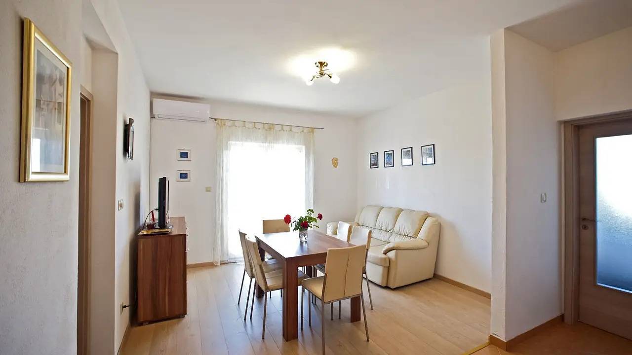 Ganze Ferienwohnung, Ferienwohnung für 6 Personen (56 m²) in Gornje Selo in Stomorska, Solta
