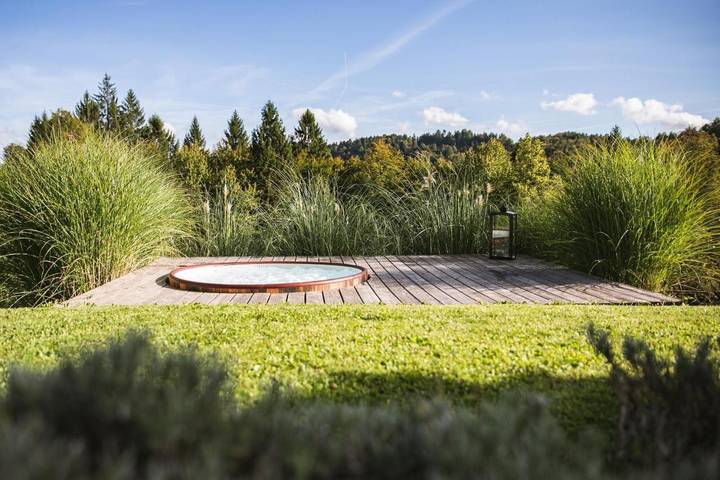 Villa mit pool für 2 Personen, mit Whirlpool und Terrasse sowie Garten und Sauna in Slowenien