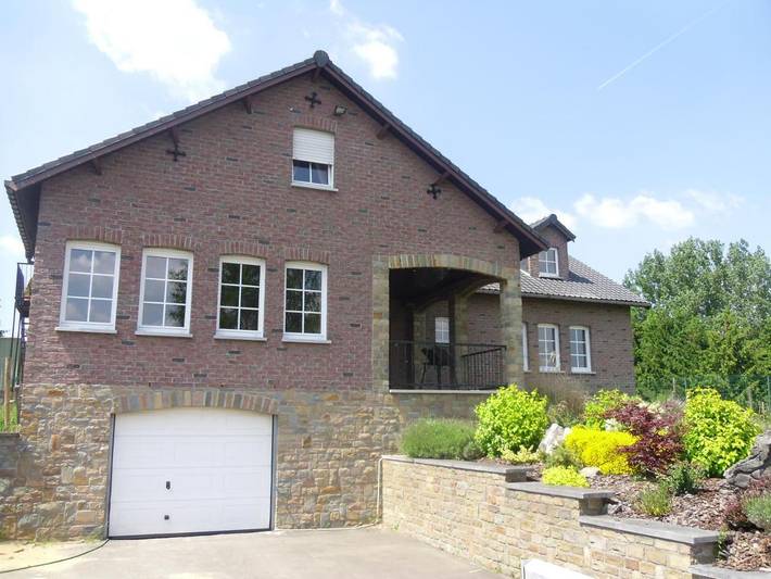 Location de vacances pour 16 personnes, avec vue et jardin à Baelen - 3