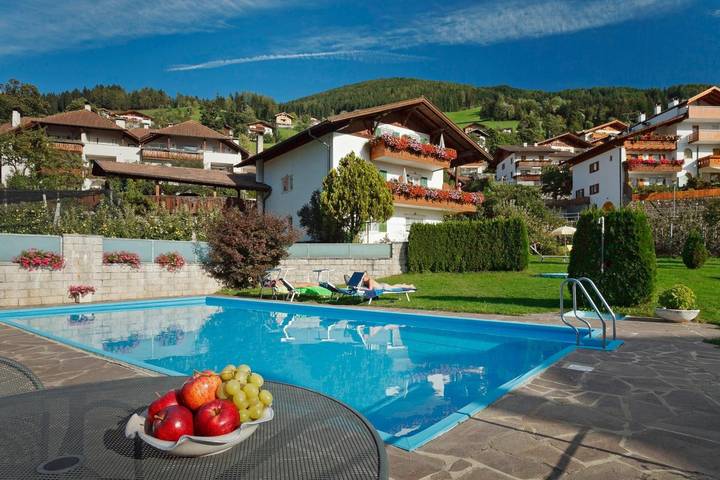 Ferienwohnung für 2 Personen, mit Balkon und Garten in Schenna - 4