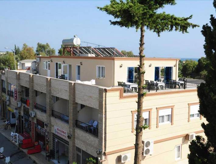 Hotel für 3 Personen, mit Garten und Ausblick sowie Balkon - 1