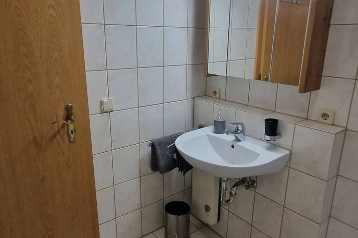 Ferienwohnung für 2 Personen, mit Garten und Balkon in Weinheim - 4