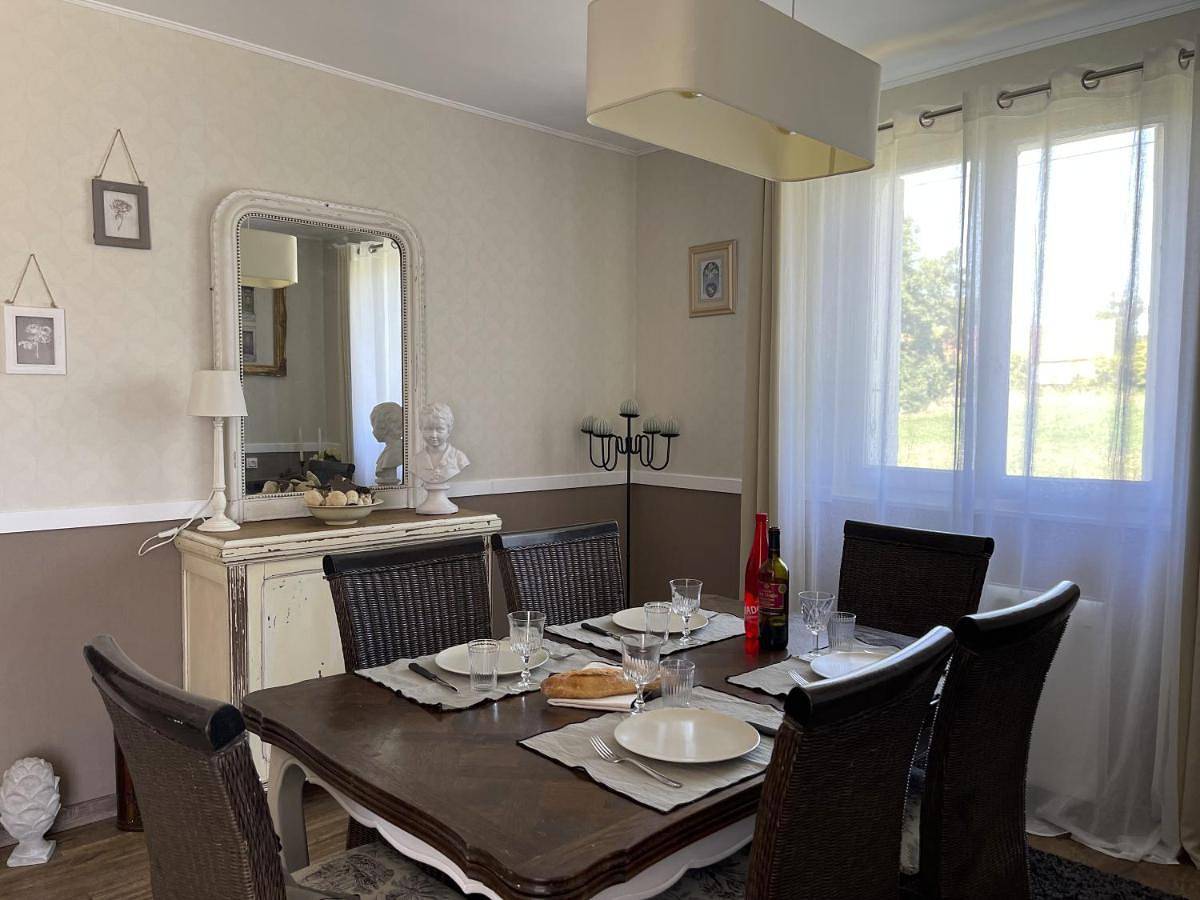 Appartement entier, Esprit de campagne in Lamaids, Région de Montluçon