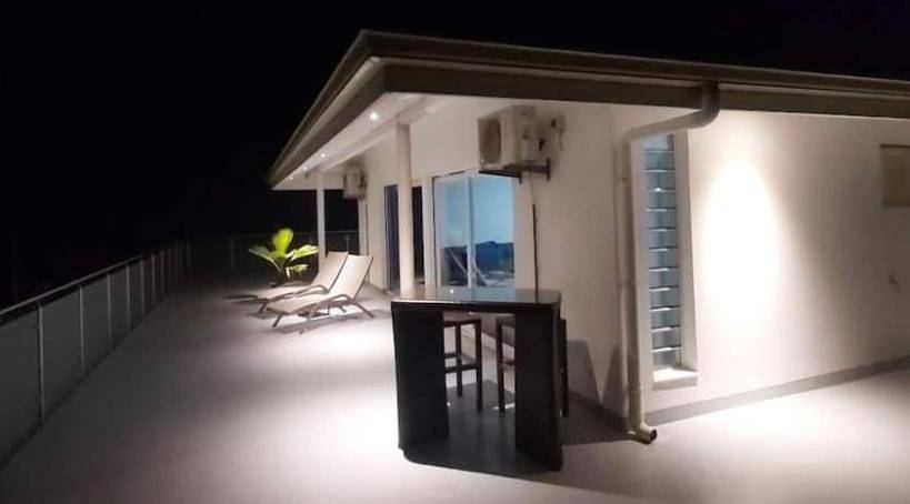 Gîte pour 4 personnes, avec terrasse et vue dans Mahina - 4