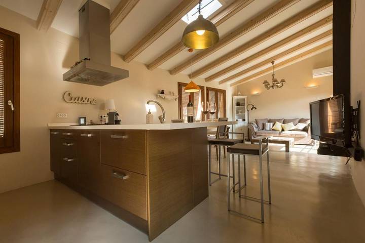 Apartamento para 4 personas, con vistas y balcón, Familias con niños en Priorat