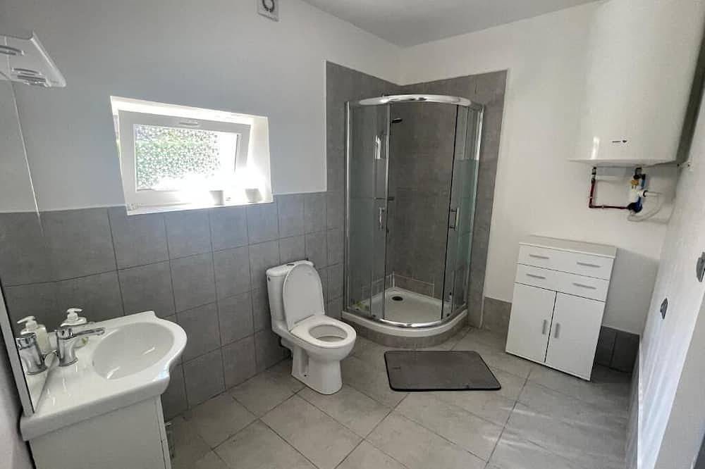 Entire apartment, Ideally located apartment in the center of ales in Alès, Cévennes