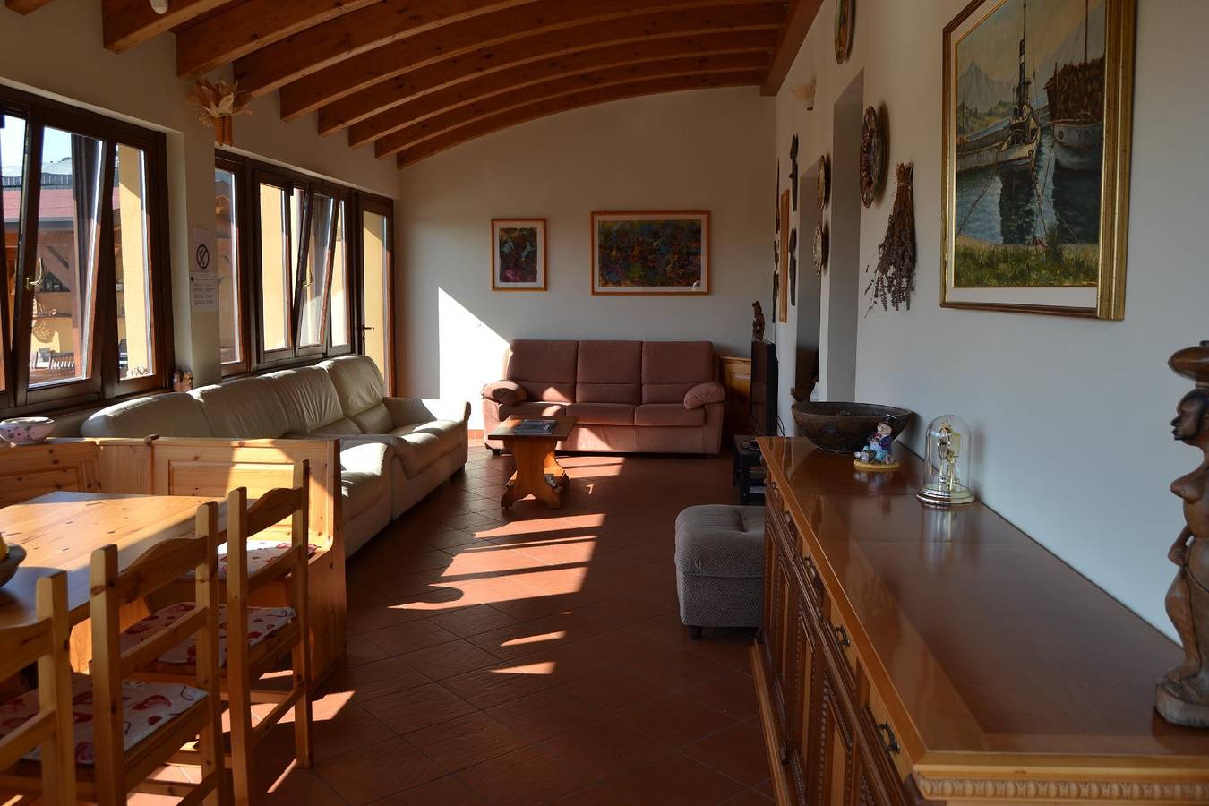 Appartement de vacances entier, Appto. "Villa La Veranda" with garden and pool in Salò, Montagnes autour du lac de Garde