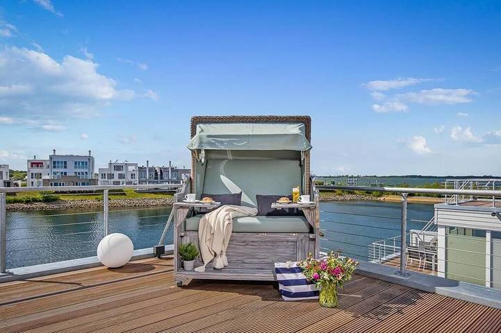 Hausboot für 4 Personen, mit Balkon und Sauna in Schlei