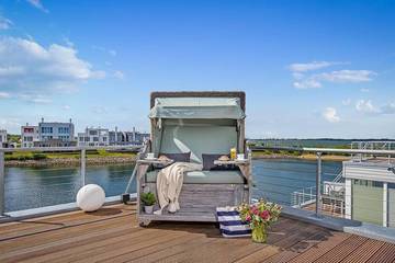 Hausboot für 4 Personen, mit Balkon und Sauna in Schlei