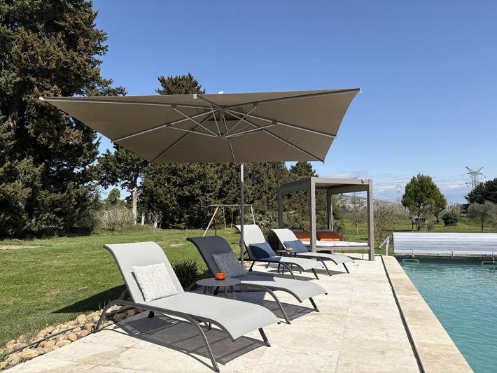 Location de vacances pour 4 personnes, avec vue ainsi que terrasse et piscine à Plan-d'Orgon - 4