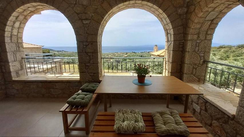Appart’hôtel pour 4 personnes, avec Terrasse ainsi que Jardin et Vue
