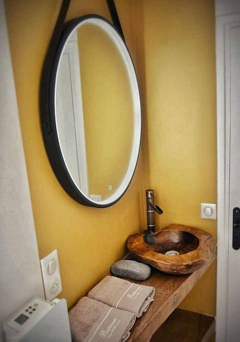 Gîte pour 2 personnes, avec terrasse dans Office De Tourisme De Compiegne - 2