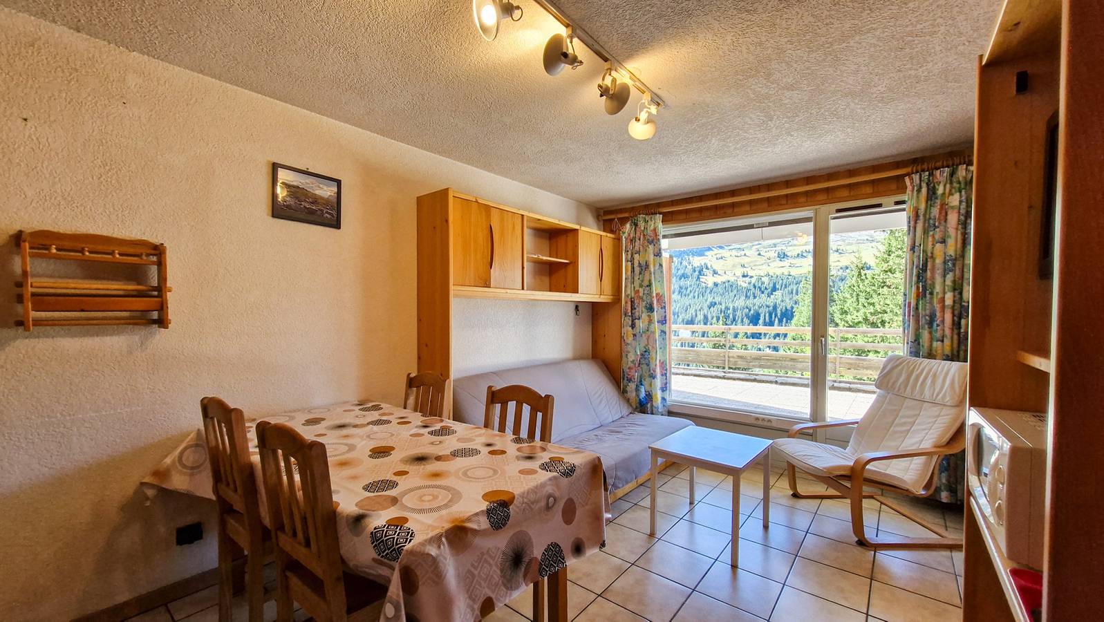 Entire holiday apartment, Comfortable apartment · Center of the resort · Patio - Fl-Arc07 in Flaine, Arâches-la-Frasse