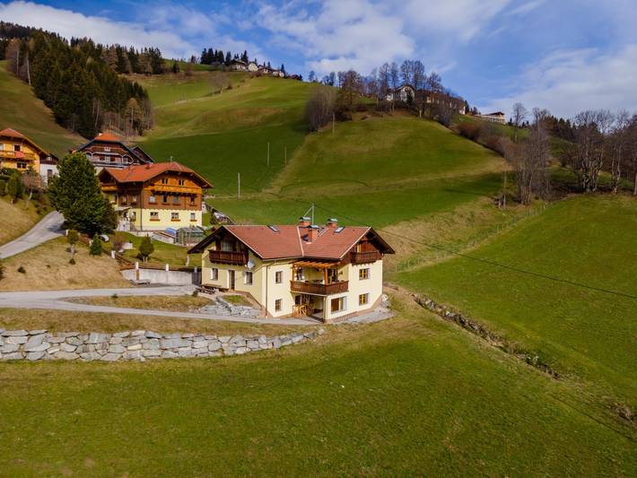 Chalet für 19 Personen, mit Whirlpool und Sauna sowie Garten - 1