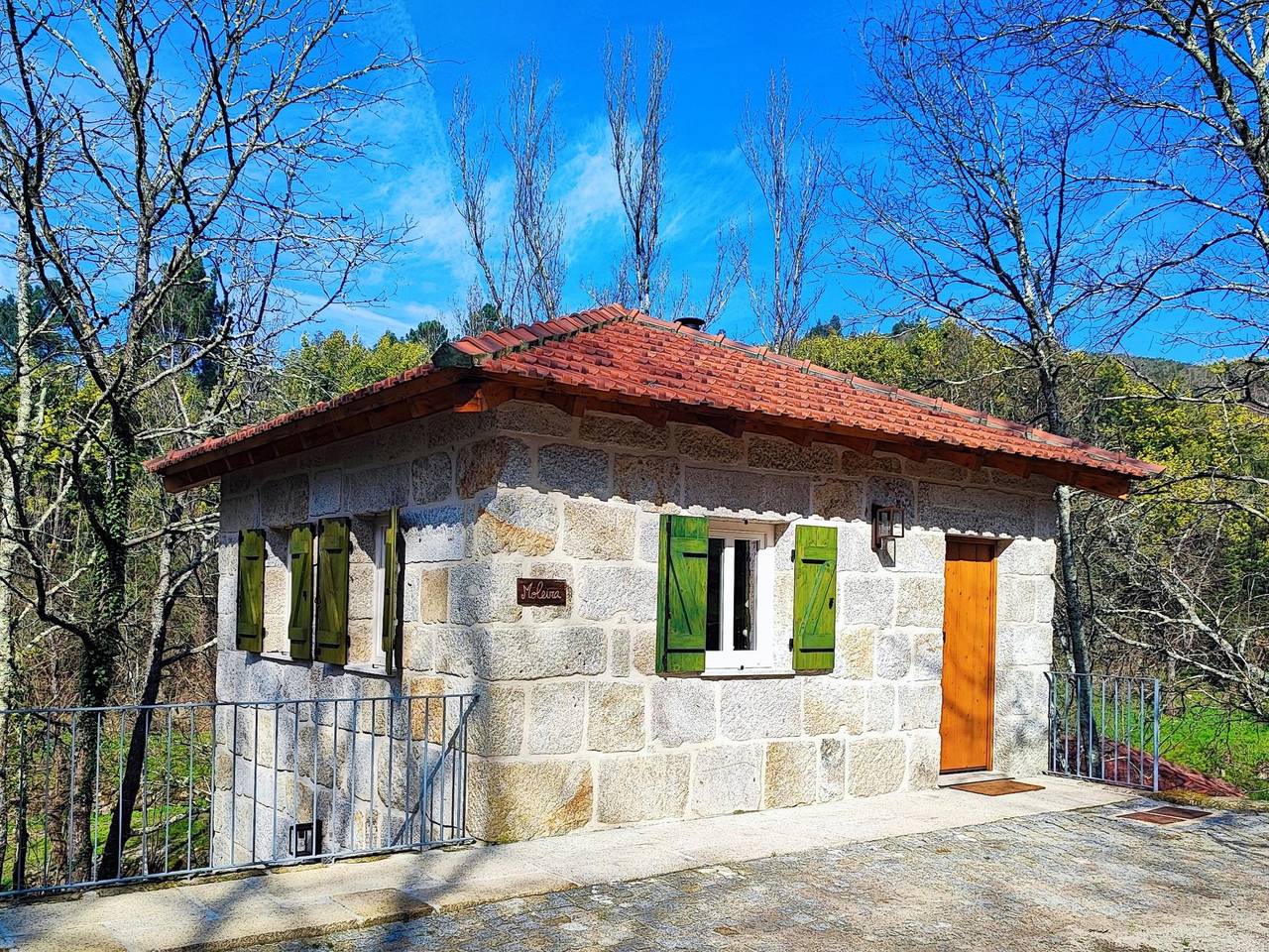 Refúgio da Moleira | Casa da Moleira | Naturaleza | Río in Soalhães, Distrito de Porto