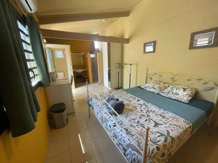 Maison d’hôte pour 2 personnes, avec terrasse dans Plage de la Saline