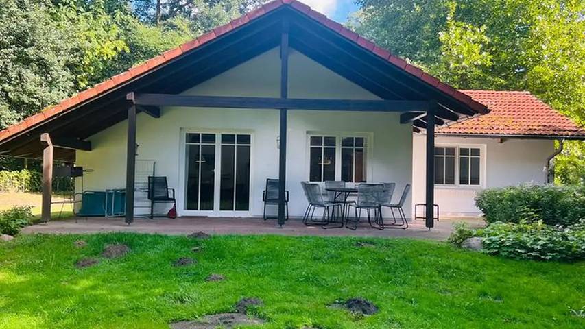 Ferienwohnung für 6 Personen, mit Terrasse und Garten in Neubukow-Salzhaff