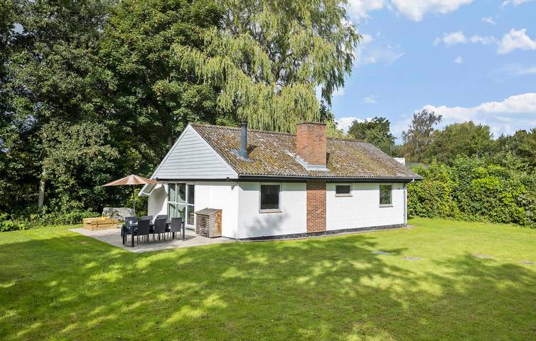 Ferienhaus für 6 Personen, mit Terrasse und Garten