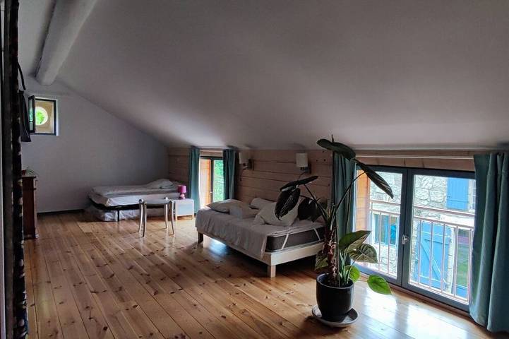 Location de vacances pour 6 personnes, avec jardin et terrasse à Tence - 4