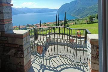 Villa per 4 Persone in Comune di Solto Collina, Prealpi Bergamasche Orientali, Foto 1