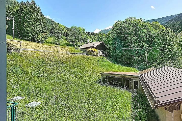 Gîte pour 5 personnes, avec jardin à Montagne (Tre Ville)