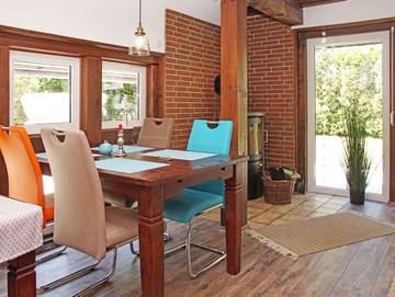 Ferienhaus für 4 Personen, mit Terrasse und Garten in Duhnen