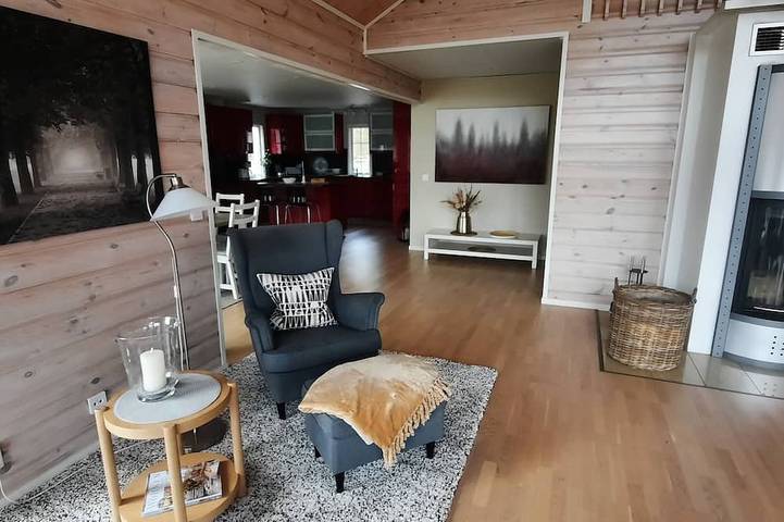 Traumhaus am See mit Sauna, Kamin, WLAN, Empore/Loft, Boot, Kanu, Doppelgarage in Nybro und Umgebung