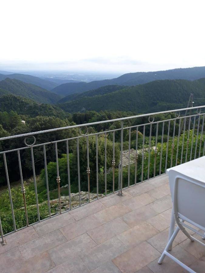 Gîte pour 4 personnes, avec balcon à Isolaccio-di-Fiumorbo