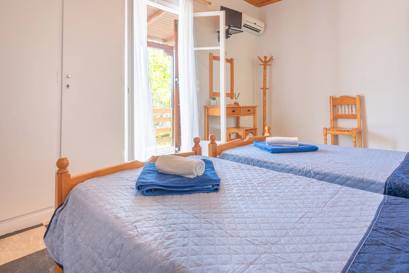Villa Popi on the beach of Agios Gordios in Agios Gordios, Korfu