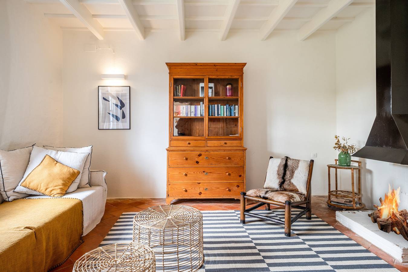 Villa 'Torret' com espaço de trabalho, piscina, terraço e Wi-Fi in Torret, Sant Lluís