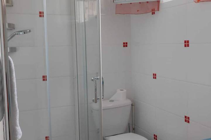 Location de vacances pour 3 personnes, avec jardin et terrasse à Sotteville-lès-Rouen - 3