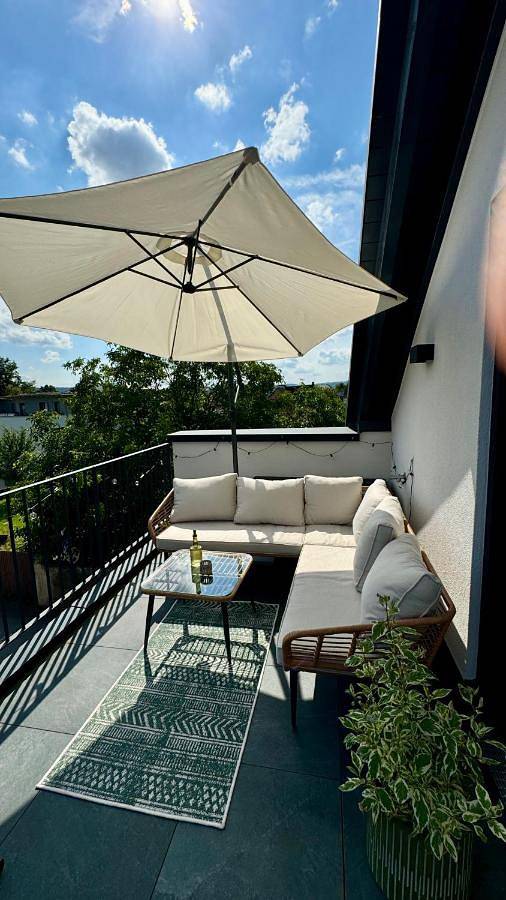 Ferienwohnung für 6 Personen, mit Balkon und Ausblick in Schweich - 2