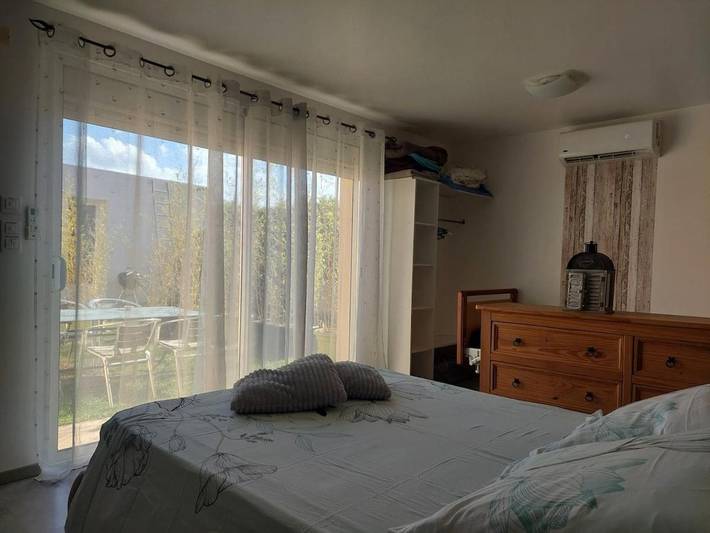 Appartement de vacances pour 3 personnes, avec piscine et jardin