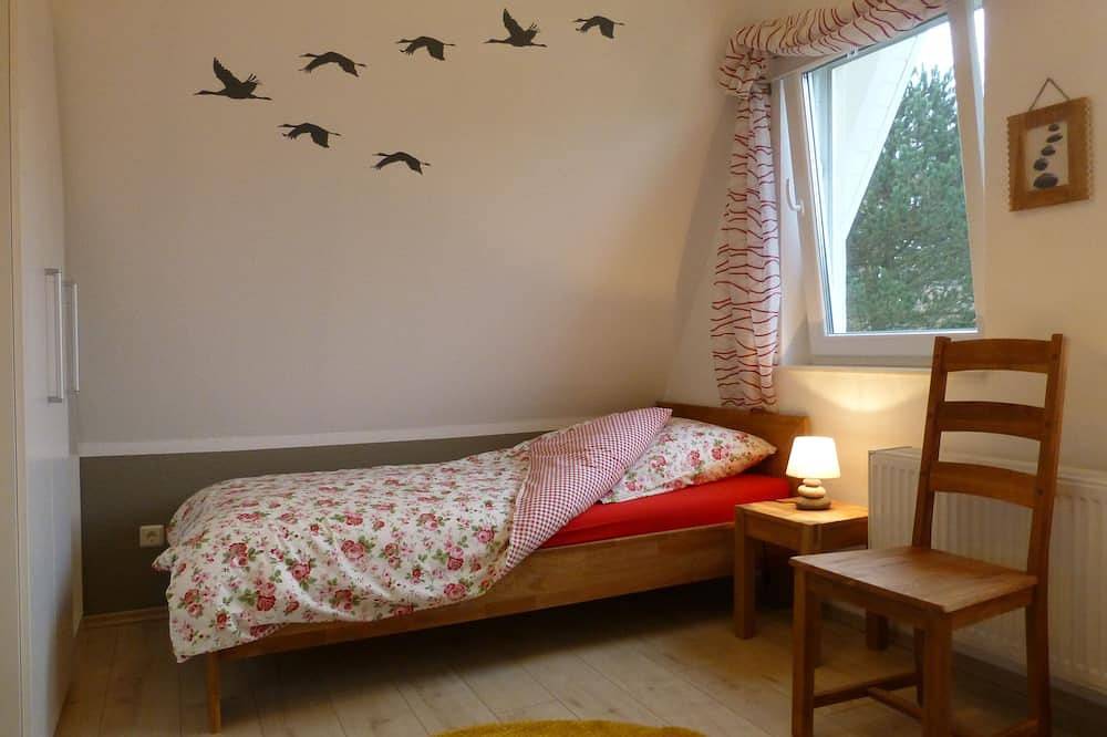 Ferienhaus hochwertig u gemütlich, Sauna, 150m zum Strand, ruhige naturnahe Lage in Quilitz, Rankwitz