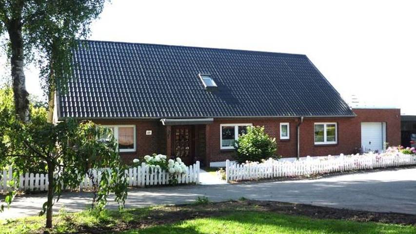 Ferienwohnung für 4 Personen, mit Balkon und Garten, kinderfreundlich in Sörup