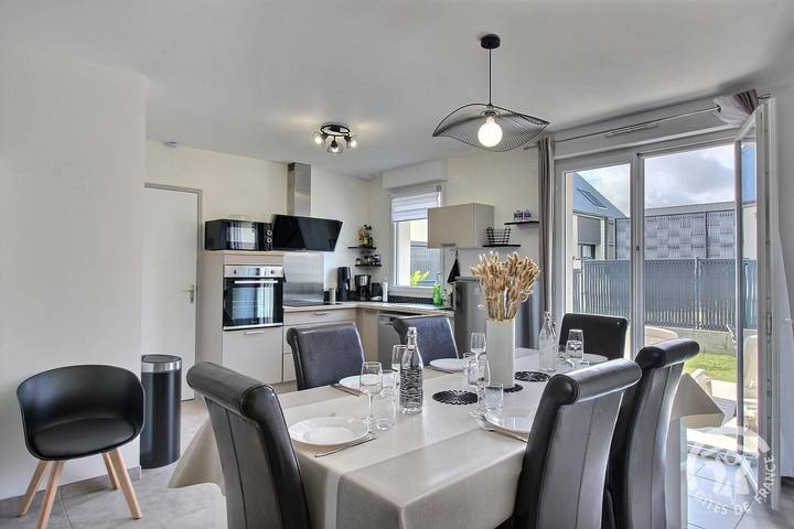 Gîte pour 6 personnes, avec jardin et terrasse à Pléboulle - 3