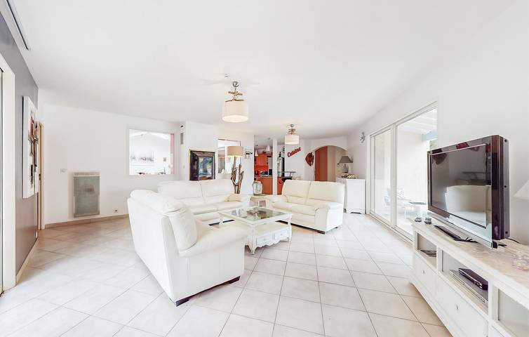 Location de vacances pour 8 personnes, avec terrasse et jardin à Meschers-sur-Gironde - 4