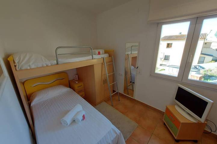 Geräumige Villa mit privatem Pool, nur einen Steinwurf  den Stränden  San Marti in l'Escala, Oberampurien