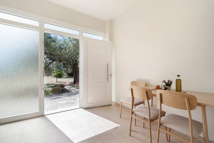 Gehele studio, Appartement 'Panagis 2' met bergzicht, Wi-Fi en airconditioning in Kefalonia