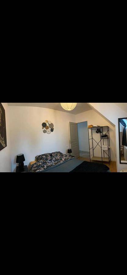 One-Bedroom House in Saint-Georges-de-Reintembault, Fougères-Vitré