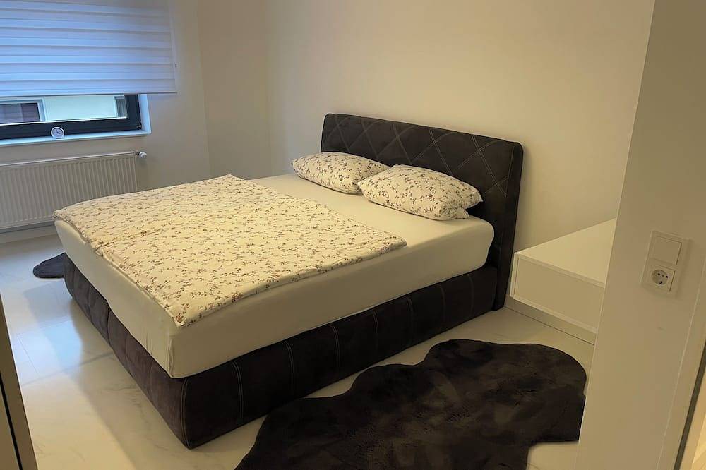 Ganze Wohnung, Zentrales Apartment\nmit Xxl Tv/Wlan,Vollküche & Kamin in Wuppertal, Bergisches Land