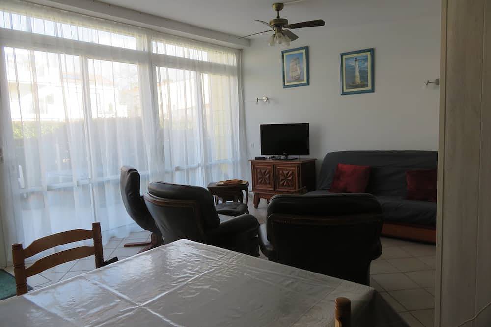 Appartement entier, Joli logement tout juste rénové à proximité  de la mer in Saint-Georges-de-Didonne, Région de Rochefort