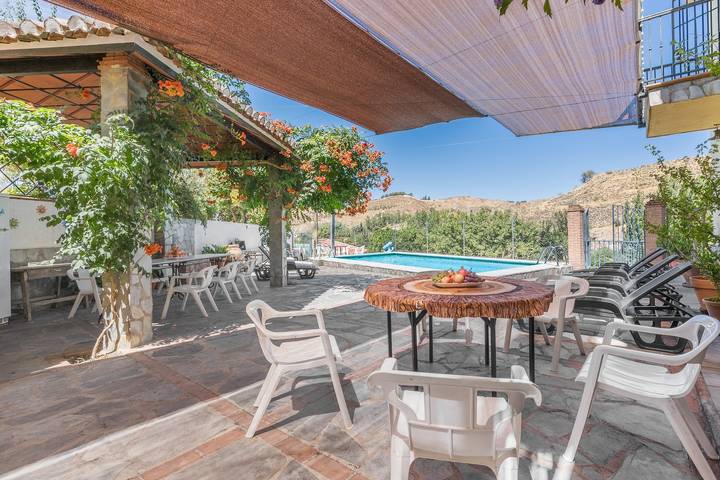 Casa rural para 8 personas, con Jardín