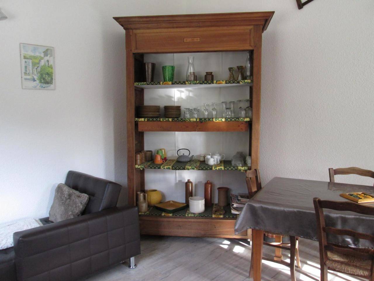 Appartement entier, Two Bedroom Apartment with Terrace in Condorcet, Région de nyons