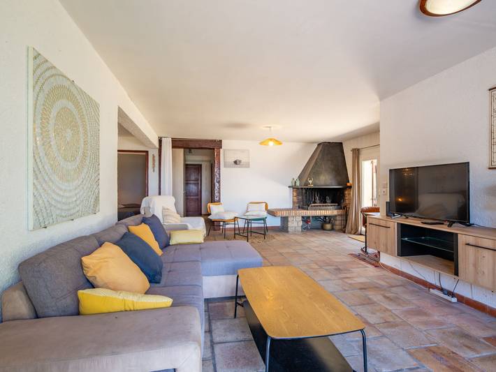 Ferienhaus für 6 Personen, mit Terrasse und Garten in Frejus - 3